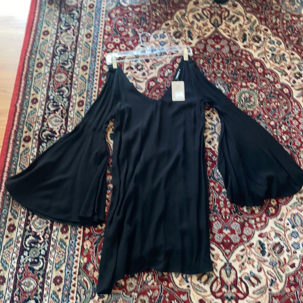 Long sleeve bell sleeve shift dress